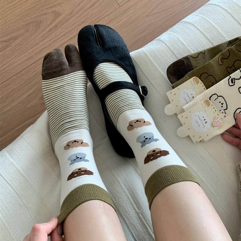 개 그림 일러스트레이션 타비 스플릿 토 심리스 토 미드 - Toe Sock Split 리뷰 및 가격